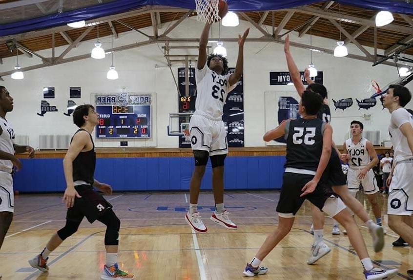 保利预科 Boys Basketball in action on the court